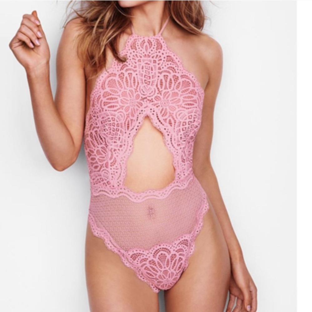VS High Neck Cutout Pink Teddy